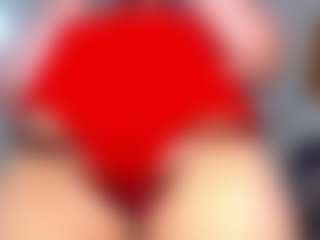 Live cam show with ashelymalefica - Middle Aged on Uber Horny