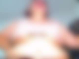 Live cam show with ashelymalefica - Middle Aged on intimatelivegirls.com