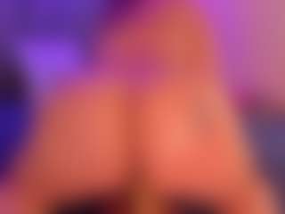 Live cam show with ashlye-miller - Cock Rating on chickslive.net