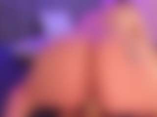 Live cam show with ashlye-miller - Flashing on Big Tits