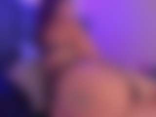 Live cam show with ashlye-miller - Bikini on Camsoda