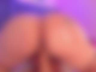 Live cam show with ashlye-miller - Solo on CamwithHer