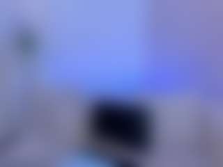 Live cam show with MariaHerrera - Living Room on AdultVida.com