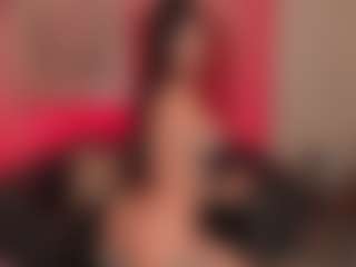 Live cam show with MariaHerrera - Living Room on TeamSkeetLive