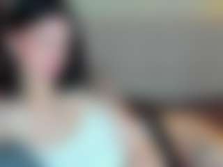 Live cam show with Tune-Godness - Green Eyes on instabang
