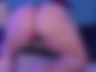 Live cam show with Angela-Coffee - Brown Eyes Red Hair on Gym Cam Girls