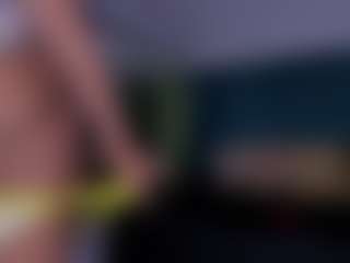 Live cam show with Angela-Coffee - Chubby on SmokeAndPoke