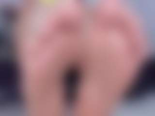 Live cam show with Angela-Coffee - Red Hair Amateur on Camsoda