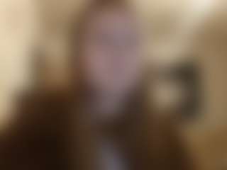 Live cam show with AnikaLipps - Glasses on crypto-cams
