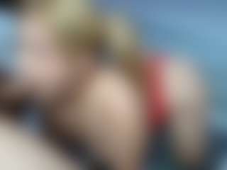 white_doll's Live Sex Cam Show