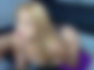 white_doll's Live Sex Cam Show