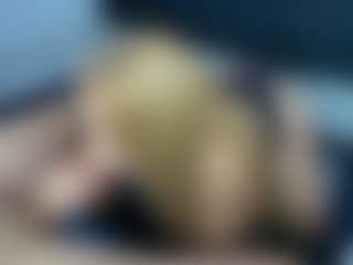 white_doll's Live Sex Cam Show