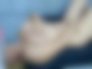 white_doll's Live Sex Cam Show