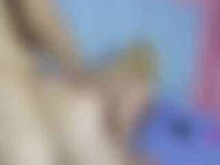 white_doll's Live Sex Cam Show