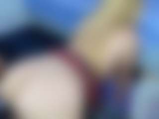white_doll's Live Sex Cam Show