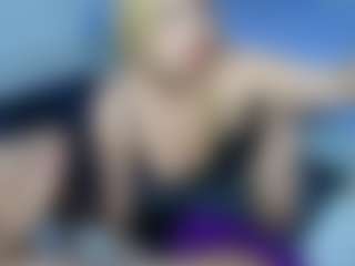 Live cam show with white_doll - Athletic Middle Aged on nudelive.tv
