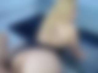 white_doll's Live Sex Cam Show