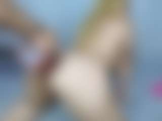 Live cam show with white_doll - Athletic Middle Aged on CamwithHer