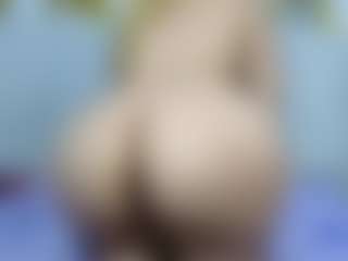 Live cam show with white_doll - Dildo on Camsoda