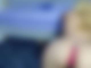 Show de cam en vivo con white_doll - Blue Eyes en Camsoda