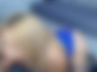 Live cam show with white_doll - Athletic Middle Aged on Streamer API