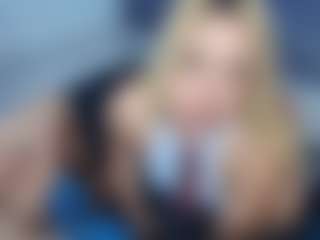 Live cam show with white_doll - Athletic Middle Aged on Instabang