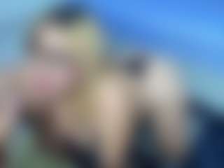Live cam show with white_doll - Middle Aged on madthumbs