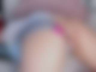 Live cam show with Hanny - Red Hair Young Adult on Camiplay Live