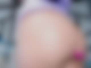 Live-Cam-Show mit Hanny - Double Penetration auf Camsoda