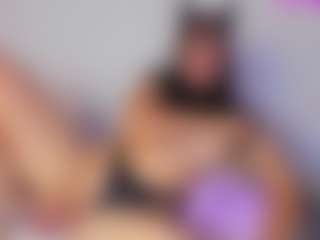 Live cam show with lisa - Long Hair on crypto-cams