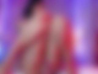 Live cam show with Sara Martin - MILF on AdultVida.com
