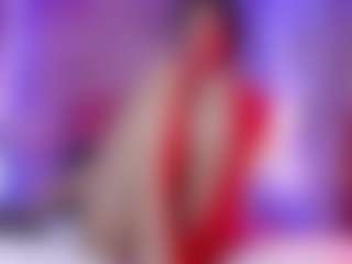 Live cam show with Sara Martin - Teen (18+) on AdultVida.com