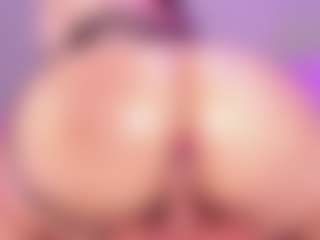 VanessaKalo's Live Sex Cam Show