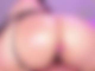 VanessaKalo's Live Sex Cam Show