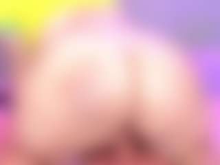 Live cam show with VanessaKalo - Red Hair Squirt on Free Soda