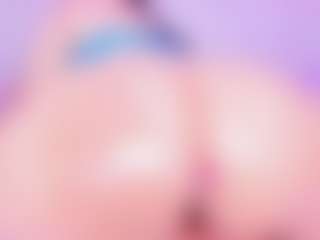 VanessaKalo MILF webcam performer live streaming