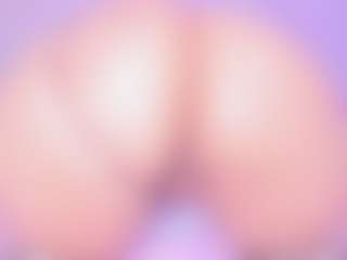 VanessaKalo MILF webcam performer live streaming