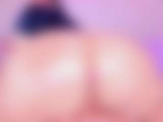 VanessaKalo's Live Sex Cam Show