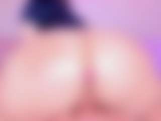 VanessaKalo's Live Sex Cam Show