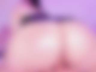 Live cam show with VanessaKalo - Butt Plug on UwU Esports