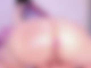 VanessaKalo's Live Sex Cam Show