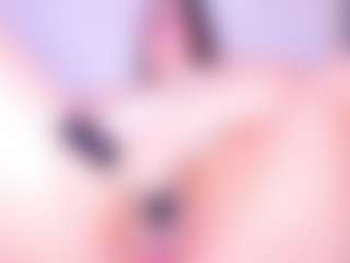 VanessaKalo MILF webcam performer live streaming