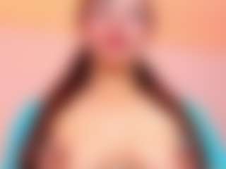 Live cam show with Milky Kim - Double Penetration on Camsoda