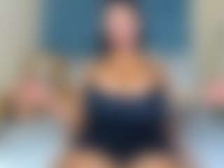 MELONS2001's Live Sex Cam Show