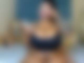 MELONS2001's Live Sex Cam Show