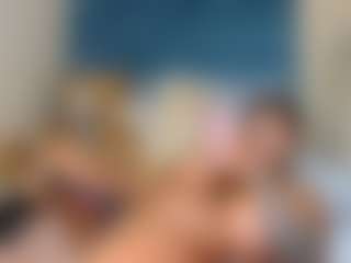 MELONS2001's Live Sex Cam Show