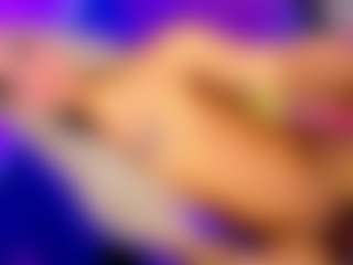 Live cam show with ThaliaGirl - Smoking on Camsoda