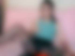Live cam show with Bella_Hix - Flashing on Cam Slut