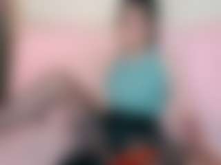 Live cam show with Bella_Hix - Solo on Fit Hotties
