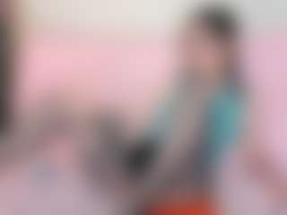 Live cam show with Bella_Hix - Flashing on UwU Esports